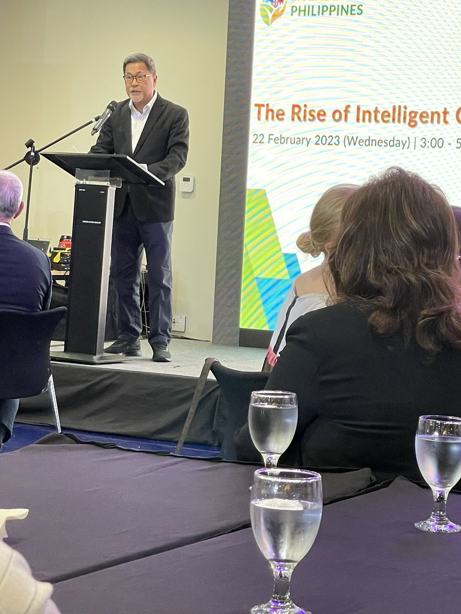 Happening now. Our 1st Liveable Cities Lab for this year. Joining us are Mayors Wes Gatchalian, Abby Binay, Joy Belmonte, Albee Benitez, Let Donato of Geodata Systems, and Engr. Gerhard Tan of Globe Telecom.