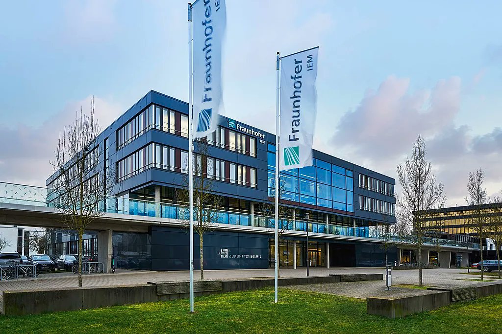 POC Media (@pocmedianews) on Twitter photo En Allemagne, la société #Fraunhofer dans le viseur des autorités.
Un rapport, dévoilé par la presse, est accablant pour les dirigeants du célèbre organisme, accusés de multiples infractions en matière de dépenses professionnelles. Un article à lire sur pocmedia.fr/en-allemagne-l… En Allemagne, la société #Fraunhofer dans le viseur des autorités.
Un rapport, dévoilé par la presse, est accablant pour les dirigeants du célèbre organisme, accusés de multiples infractions en matière de dépenses professionnelles. Un article à lire sur pocmedia.fr/en-allemagne-l…