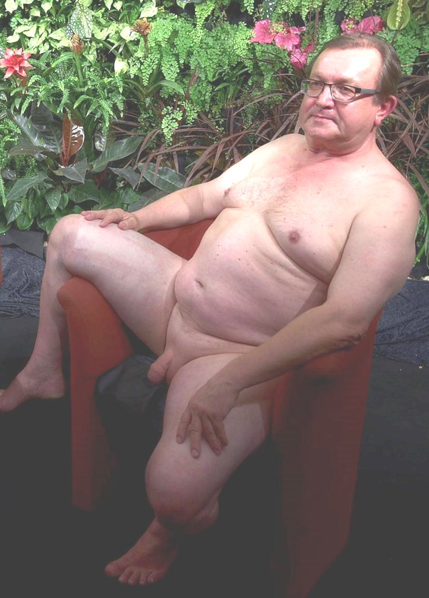Daddycock5's tweet photo. Sexy man! Mmmhhh https://t.co/Pyb68koOo2