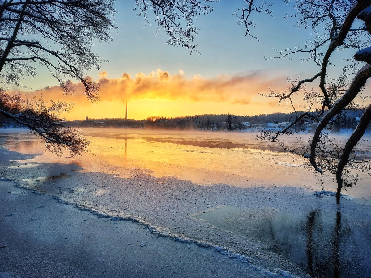 peepux's tweet image. Joskus voi vain olla. Kaiken muun ehtii kyllä myöhemmin. 😉
#valokuvaus
#kouvola
#kuusankoski