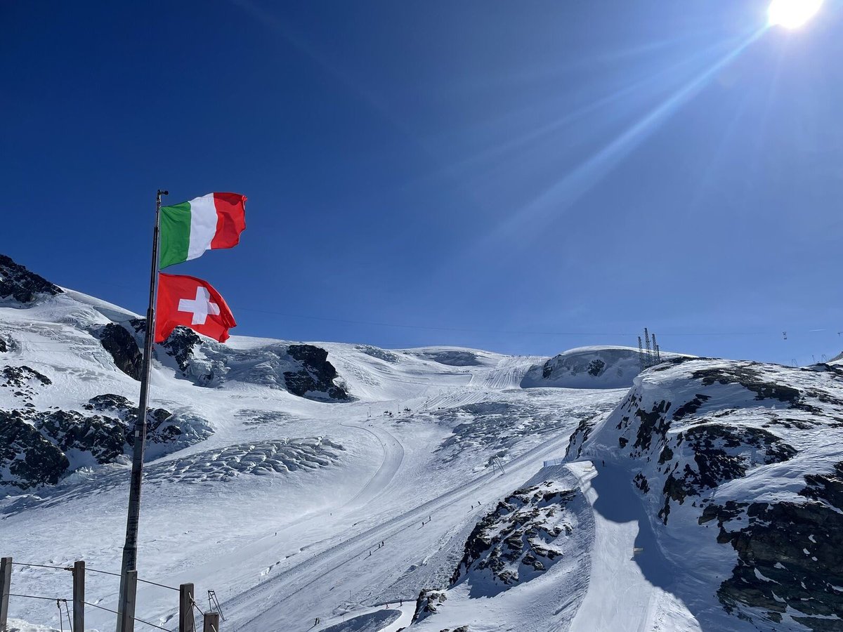 Sneeuwhoogte.nl tweet media