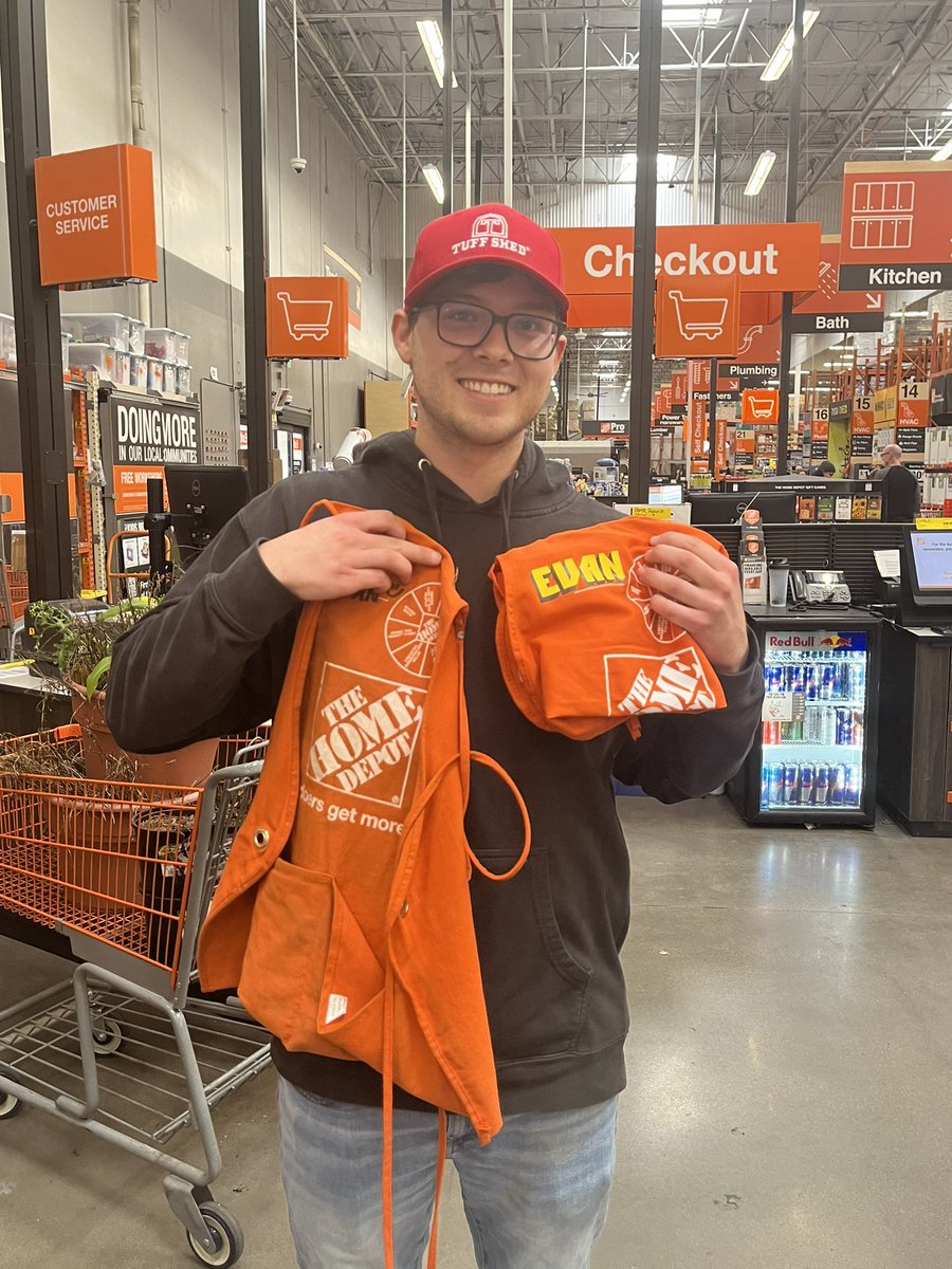The man that wears the hats from many departments. He’s always helping through the entire store and is amazing with customers and great attitude. Congratulations, Evan on your custom apron!!