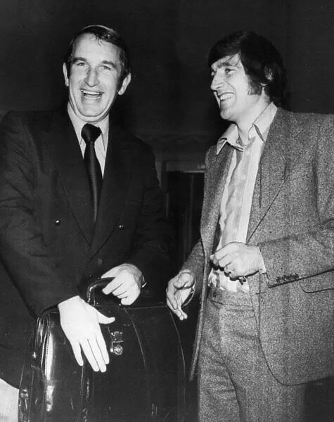 robertmdaws's tweet photo. New signing #NormanHunter with manager #AlanDicks Oct 1976 @BristolCity https://t.co/2u4V76Q0fN