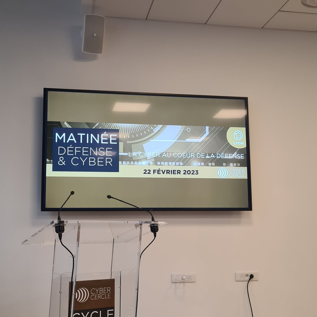 .<a href="/CyberCercle/">CyberCercle</a> ... la matinale #CyberDéfense démarre dans quelques instants!
<a href="/ReserveComcyber/">Réserve de Cyberdéfense</a> <a href="/ComcyberFR/">Commandement de la cyberdéfense</a> <a href="/Gendarmerie/">Gendarmerie nationale</a> <a href="/Gendarmerie_069/">Gendarmerie du Rhône</a>