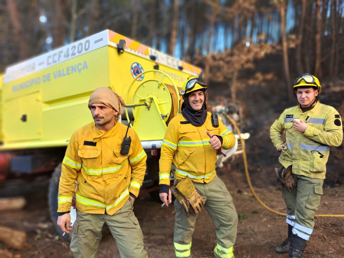 TrexAlto's tweet photo. @FIRETBF !Por supuesto!

En #AltoMinhoTREX2023 hay participantes de otros países que no son #Portugal como:
• España.
• Brasil.
• Ecuador.
• Estados Unidos.

El #TREX como evento internacional de #Training #Exchange 🫱🏽‍🫲🏼🫱🏻‍🫲🏾 https://t.co/MgyMpCANXy