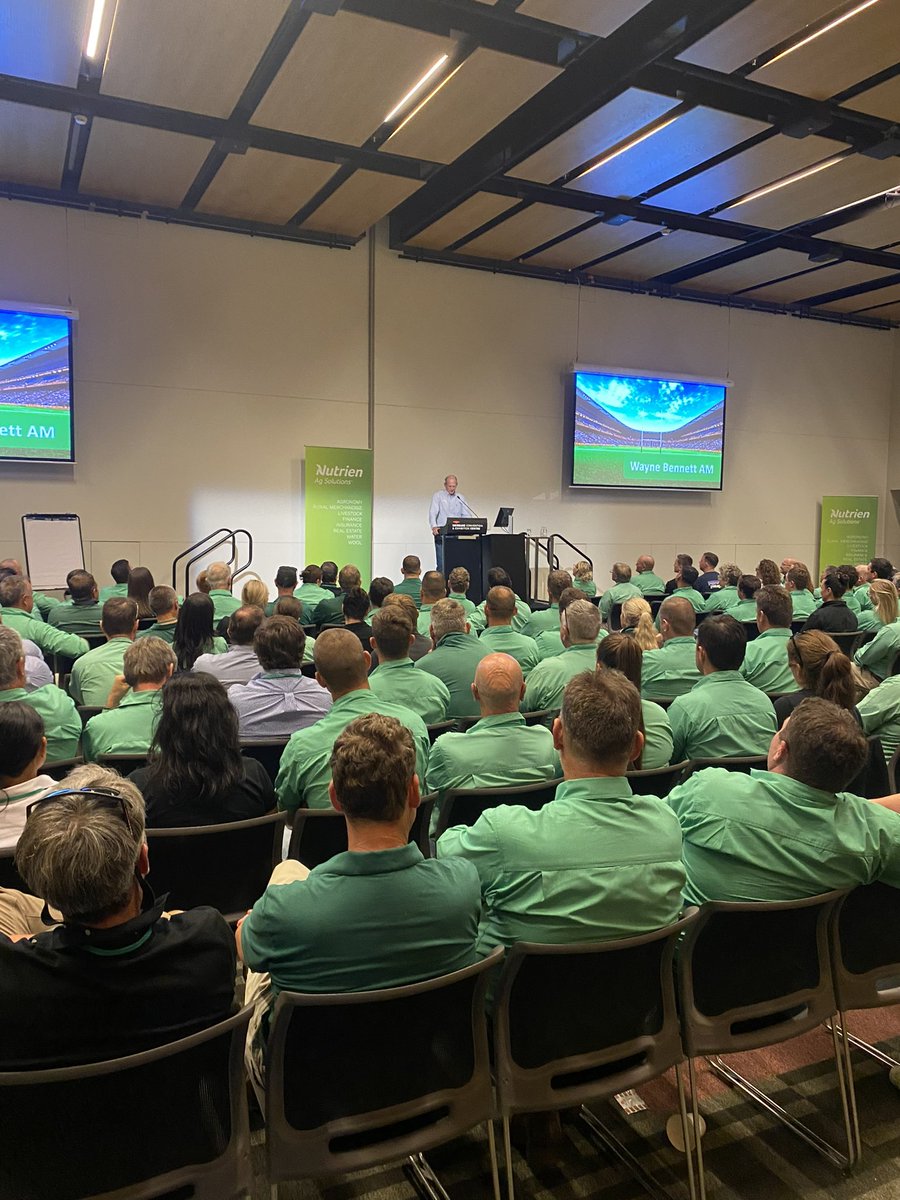 AuNutrien's tweet photo. “Turn up, don’t let your mate down and do your best” - advice from Wayne Bennett to our agronomy and livestock teams in the north east #goingfurther https://t.co/HTEdjjcgQ2