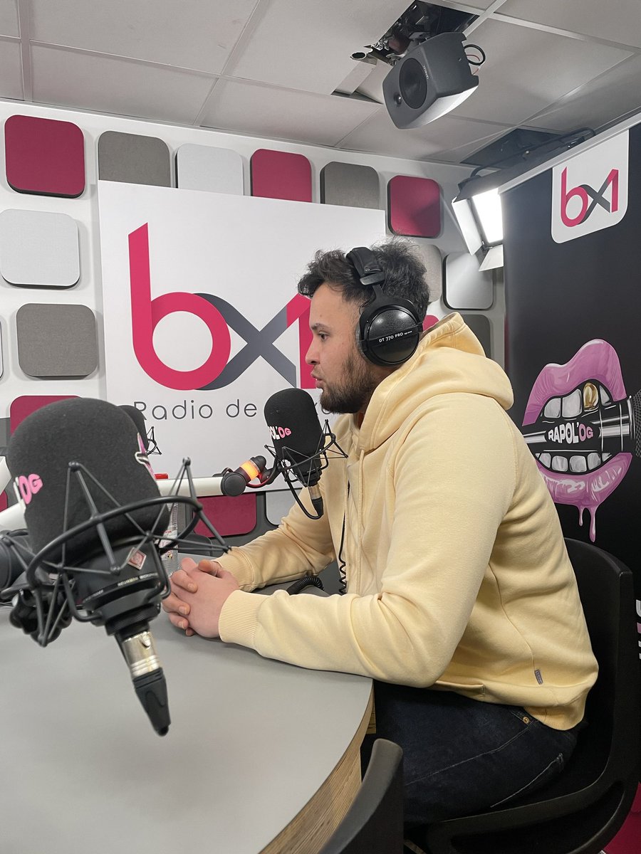 RAPOLOG_BX1's tweet photo. 💭 Du McDo au New York Times, @ImamNikita nous raconte son histoire !
🎙Le fondateur de @alohanews_ était au micro de @Queenyckx
🎧Revivez l’émission en podcast sur toutes les plateformes de streaming !
Le lien ici👉 https://t.co/EUelXUv6dn
#rap #media #damso #rapolog https://t.co/4xacGxba8U