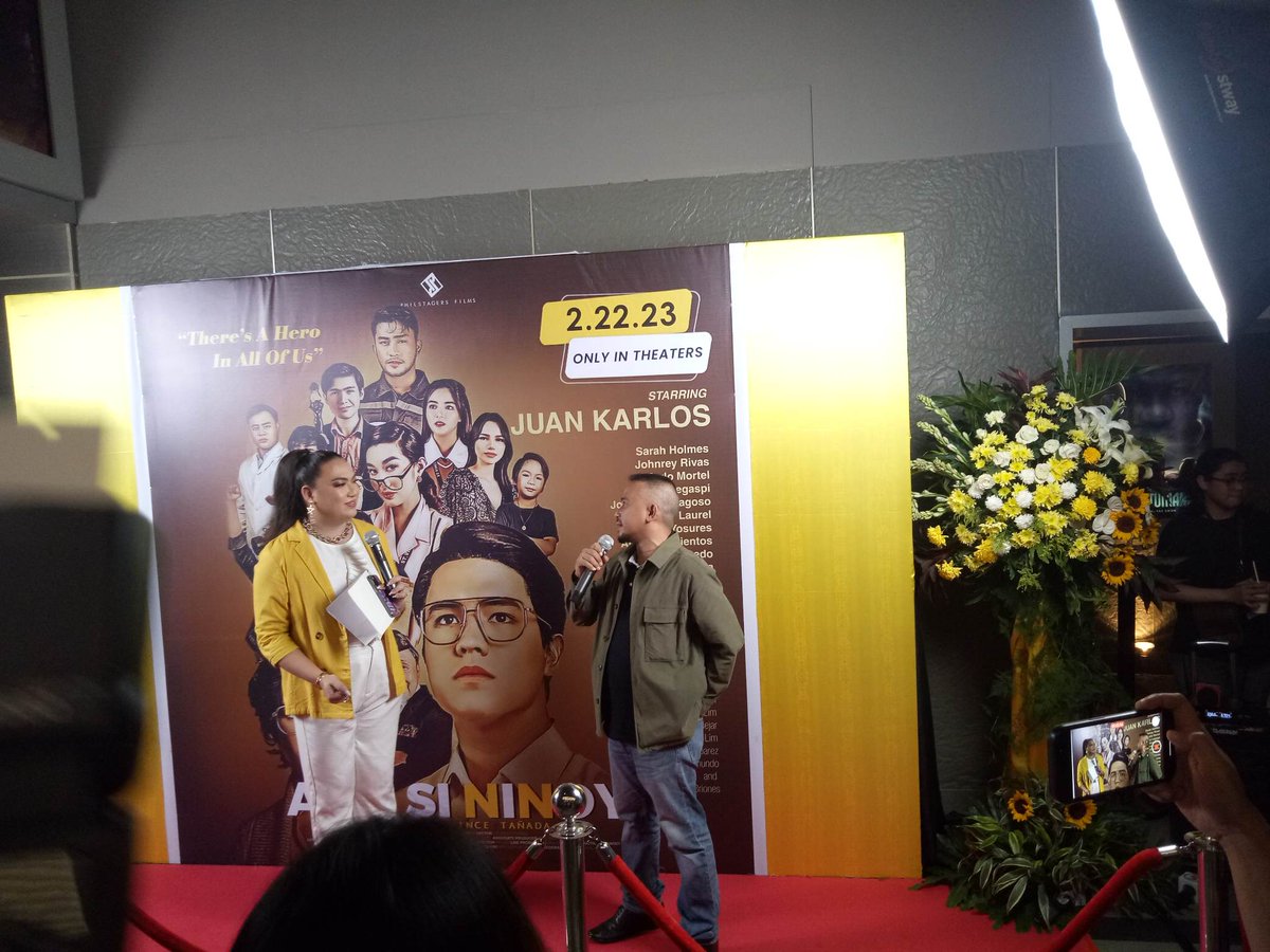 LukeEspirituPH's tweet photo. Noong Sabado, naimbitahan ang ating team sa premier night ng Ako Si Ninoy. Nawa'y payabungin pa lalo ang progresibong sining upang magapi ang kasinungalingan ng mga mandarambong. Maraming salamat kay Direk Vince Tañada at sa Project Gunita sa pag-imbita. https://t.co/ZNWdHWrgN3