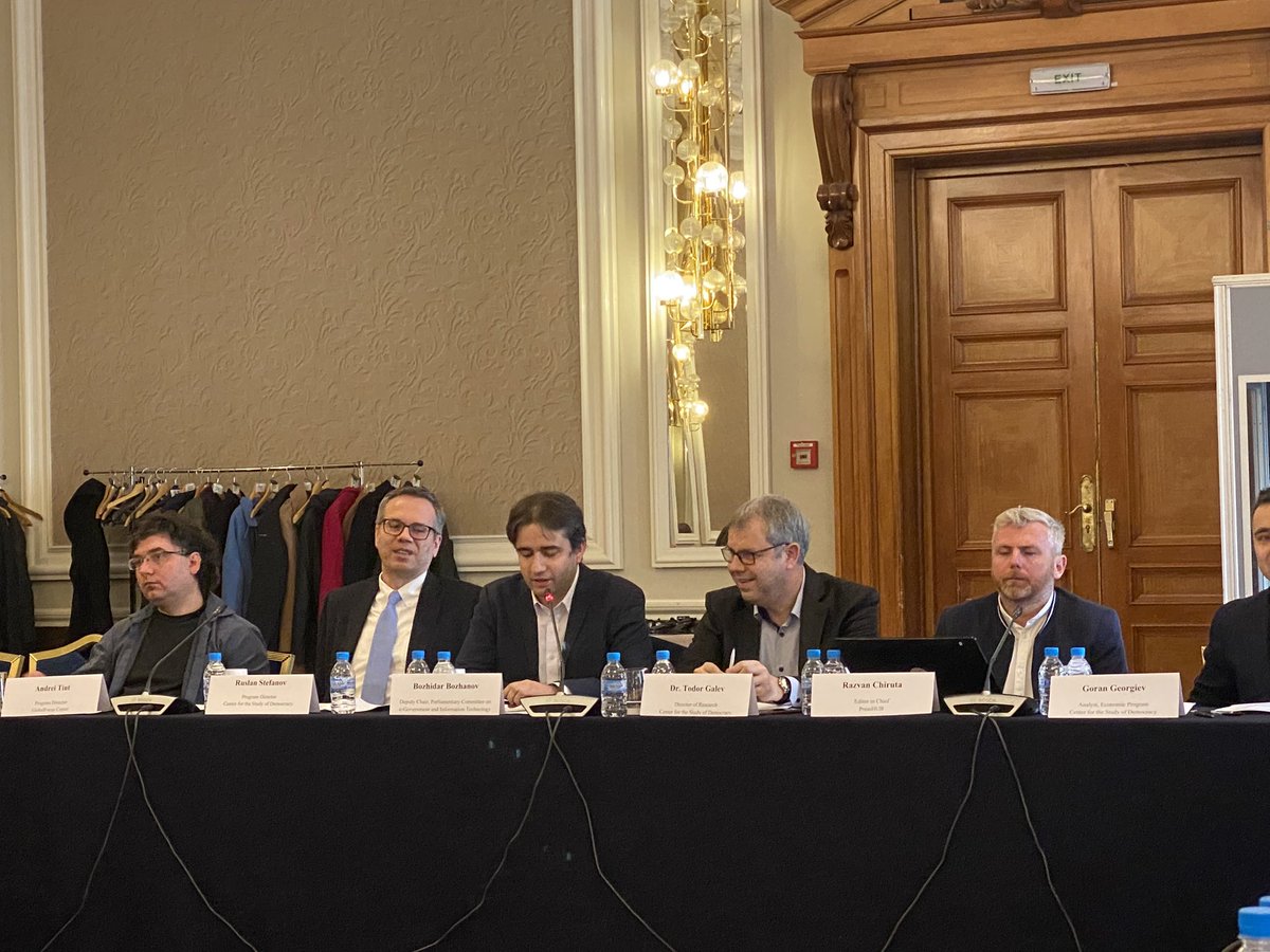 <a href="/bozhobg/">Bozhidar Bozhanov</a> "Even though it's not perfect, we have a proper legal framework to counter disinformation. But if there is no political will, it won't work" - cannot agree more to that! <a href="/CSDBuildBridges/">Center for the Study of Democracy</a> #resilience #disinformation