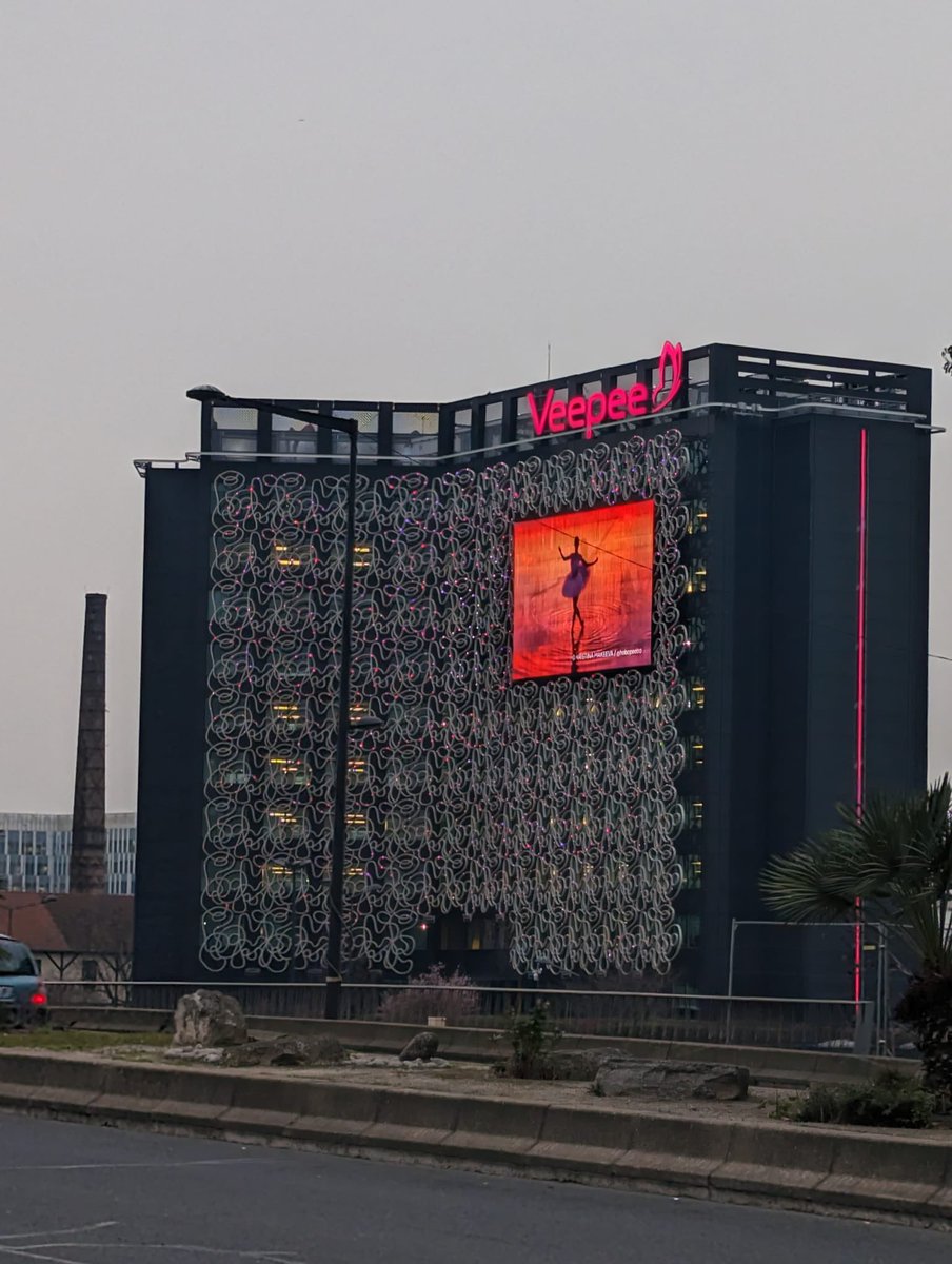 Et c’est parti pour 3 jours de workshop et séminaires chez <a href="/Veepee_Fr/">Veepee</a> pour les étudiants de 5eme année de l’EEMI et de l’<a href="/ISTEC_Paris/">ISTEC</a> 👏🏼  On vous en reparle bientôt !
#eemi #lecoleduweb #veepee #istec #workshops