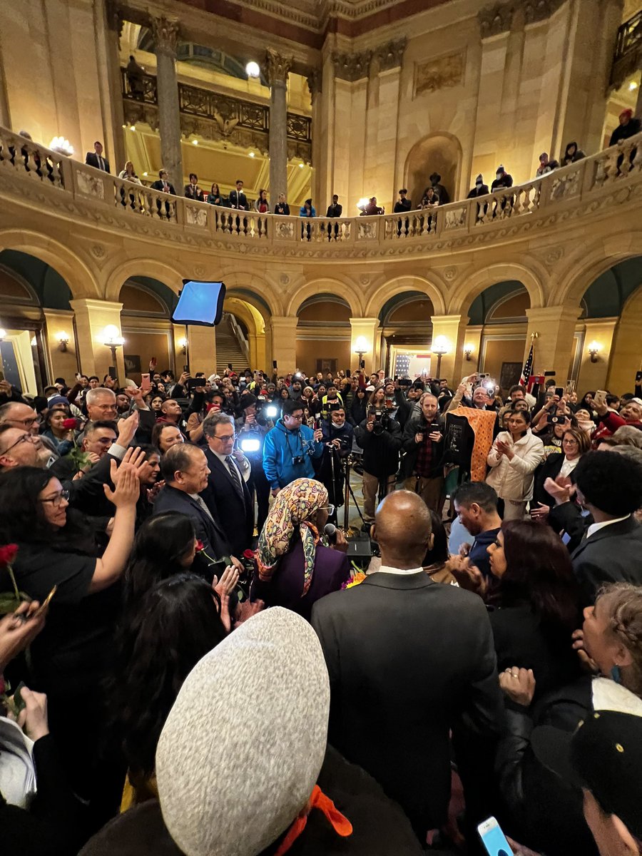 Undocumented Minnesotans have been asking us to pass Driver’s Licenses for All for 20 years.

There have been hunger strikes, people have slept outside the Senate chamber, and others have camped on the Capitol lawn. All for this moment.

WE DID IT! #SíSePudo