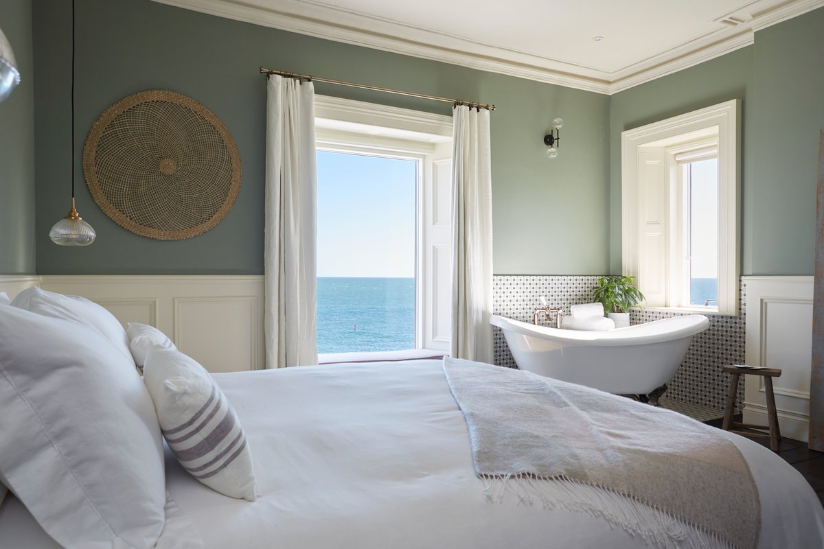 Visit Isle Of Wight (@visitiow) on Twitter photo "It’s beautifully boutiquey but not quite a hotel and while the couple live on the top floor, it’s definitely not a nylon-sheeted B&B, given an epicurean focus that includes a wine tasting in the room rate."🌿
ℹ️<a href="/timestravel/">Times Travel</a>: bit.ly/TimesTravelThe…
#IsleofWight <a href="/terraceventnor/">TerraceRooms&Wine</a> "It’s beautifully boutiquey but not quite a hotel and while the couple live on the top floor, it’s definitely not a nylon-sheeted B&B, given an epicurean focus that includes a wine tasting in the room rate."🌿
ℹ️<a href="/timestravel/">Times Travel</a>: bit.ly/TimesTravelThe…
#IsleofWight <a href="/terraceventnor/">TerraceRooms&Wine</a>