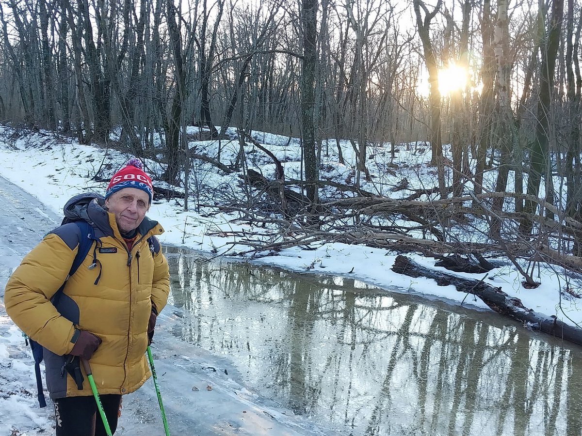 Поздравляем с юбилеем! 18 февраля исполнилось 75 лет Игошину Владимиру Ивановичу. Волею судьбы, окончив СГУ имени Н.Г. Чернышевского в 1971, здесь же он и окончил свою трудовую деятельность в 2022, посвятив делу образования 52 года: zemob.ru/index.php/soby…