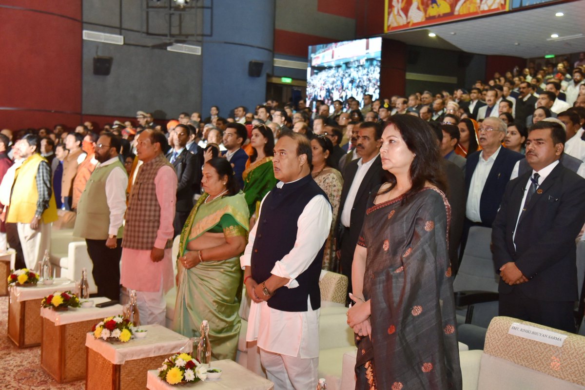 Gulab_kataria's tweet photo. It was an honour to take the oath of office as Governor of the beautiful State of Assam at a solemn ceremony conducted in Guwahati today. I have sworn to preserve the Indian Constitution and dedicate my life to serving and promoting the interests of the people of Assam https://t.co/IfOdYbec0g