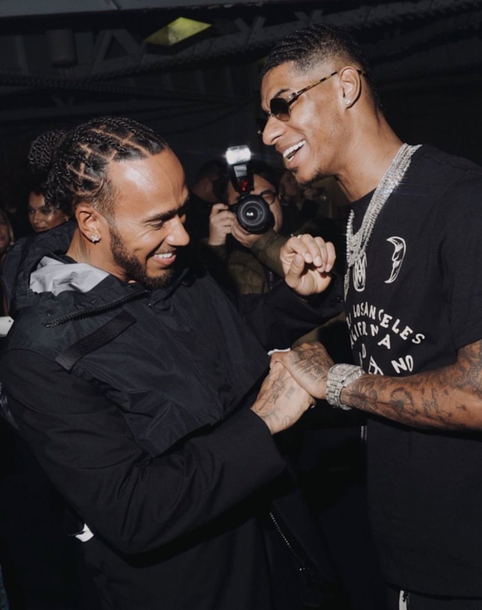 ESPNF1's tweet photo. Lewis Hamilton and Marcus Rashford backstage at London Fashion Week 😎 https://t.co/OX0FvNCuxn