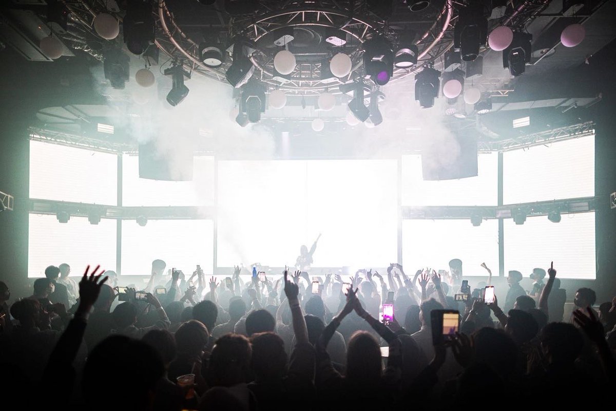 rinalymusic's tweet photo. 2.19 AVA Night Tokyo at @WARP_SHINJUKU ソールドアウト公演ありがとうございましたー!!
5年前に開催した時は主催側の仕事に徹し過ぎてベストなプレイができなかったことを悔やんでいたけど、今回はアーティストとしても主催者側としても、出来る事やり切れたと思います!続く https://t.co/9ZMqX1oPvC