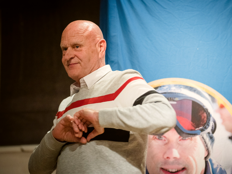 Naast een nieuwe directeur, zijn nieuwe vrijwilligers ook altijd welkom! Lees het verhaal van Peter Schaap, al 20 jaar vrijwilliger bij ons jaarlijkse voetbalkamp: sportbelangsgk.nl/nl/nieuws?n=55
#vrijwilligers #sportenmeteenbeperking #vacature