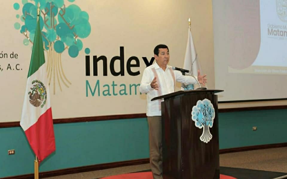 emevenoticias's tweet photo. Sostiene Alcalde Mario López importante diálogo 
con directivos de la industria de exportación

Al sostener esta mañana un diálogo con directivos de la industria de exportación, el alcalde Mario Alberto López Hernández expuso el plan de obra para el 2023 https://t.co/BN2r3EeIMt https://t.co/VLCKHC3G2V