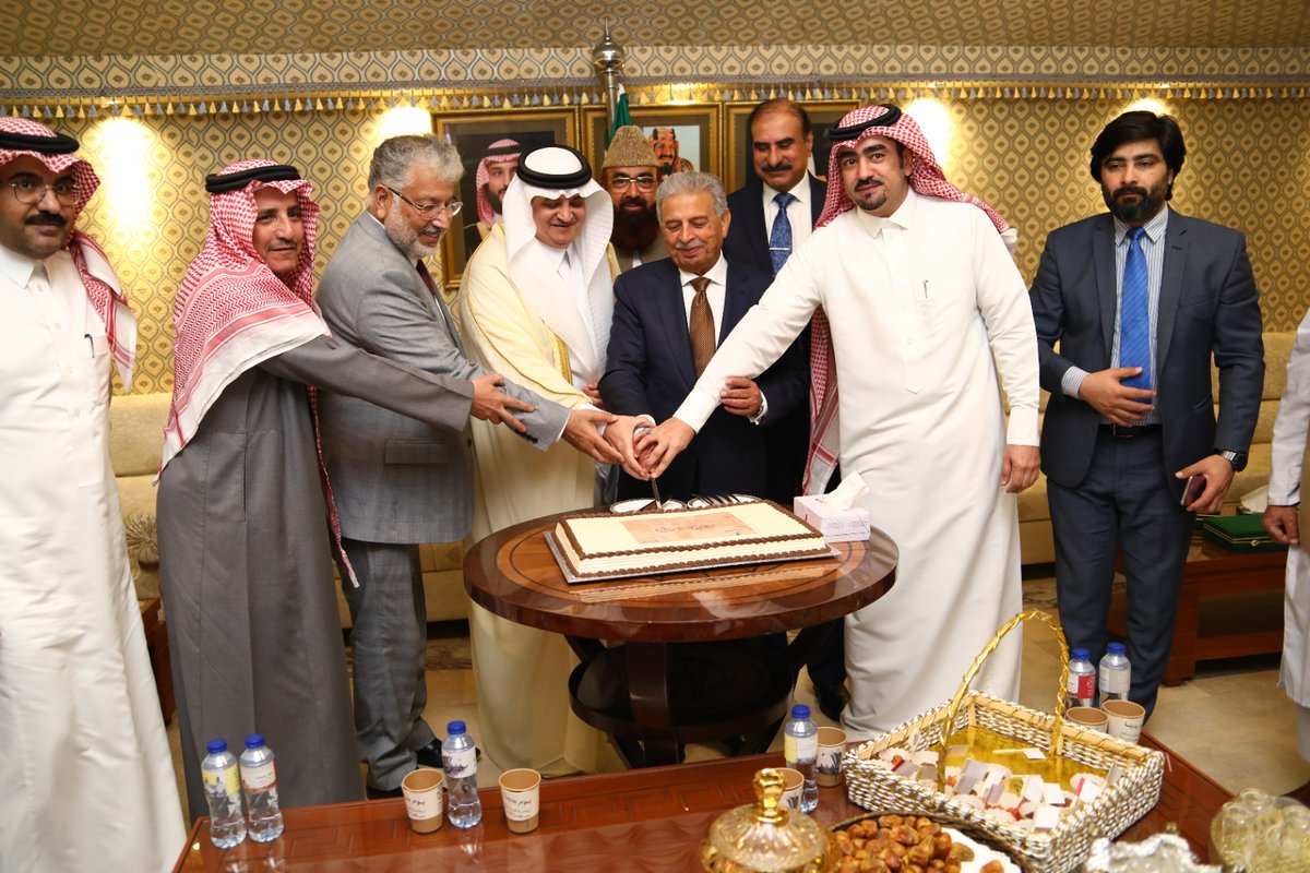KSAembassyPK's tweet photo. #اسلام_آباد|أقامت سفارة المملكة في إسلام آباد ممثلة في الملحقيةالثقافية بالسفارة إحتفال بمناسبة #يوم_التأسيس بحضور معالي وزير التعليم العالي الباكستاني أ/رانا تنوير وسعادة  رئيس هيئةالتعليم العالي د/مختارأحمد وعدد من رؤساءالجامعات ورؤساء أقسام اللغة العربية بالجامعات الباكستانية. https://t.co/dYpZTsVQ0U
