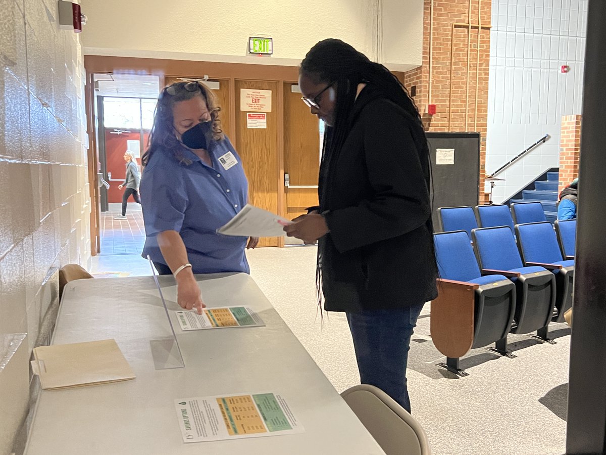 Our Financial Literacy Reality Fair is in full swing <a href="/AnnapHS_AACPS/">Annapolis High School</a>!  Thanks to our partner <a href="/JA_Maryland/">Junior Achievement of Central Maryland</a> and our amazing volunteers - many from <a href="/AnnapolisRotary/">Rotary of Annapolis</a>!  We are #AACPSAwesome #SignatureAlive #CollegeandCareerReady