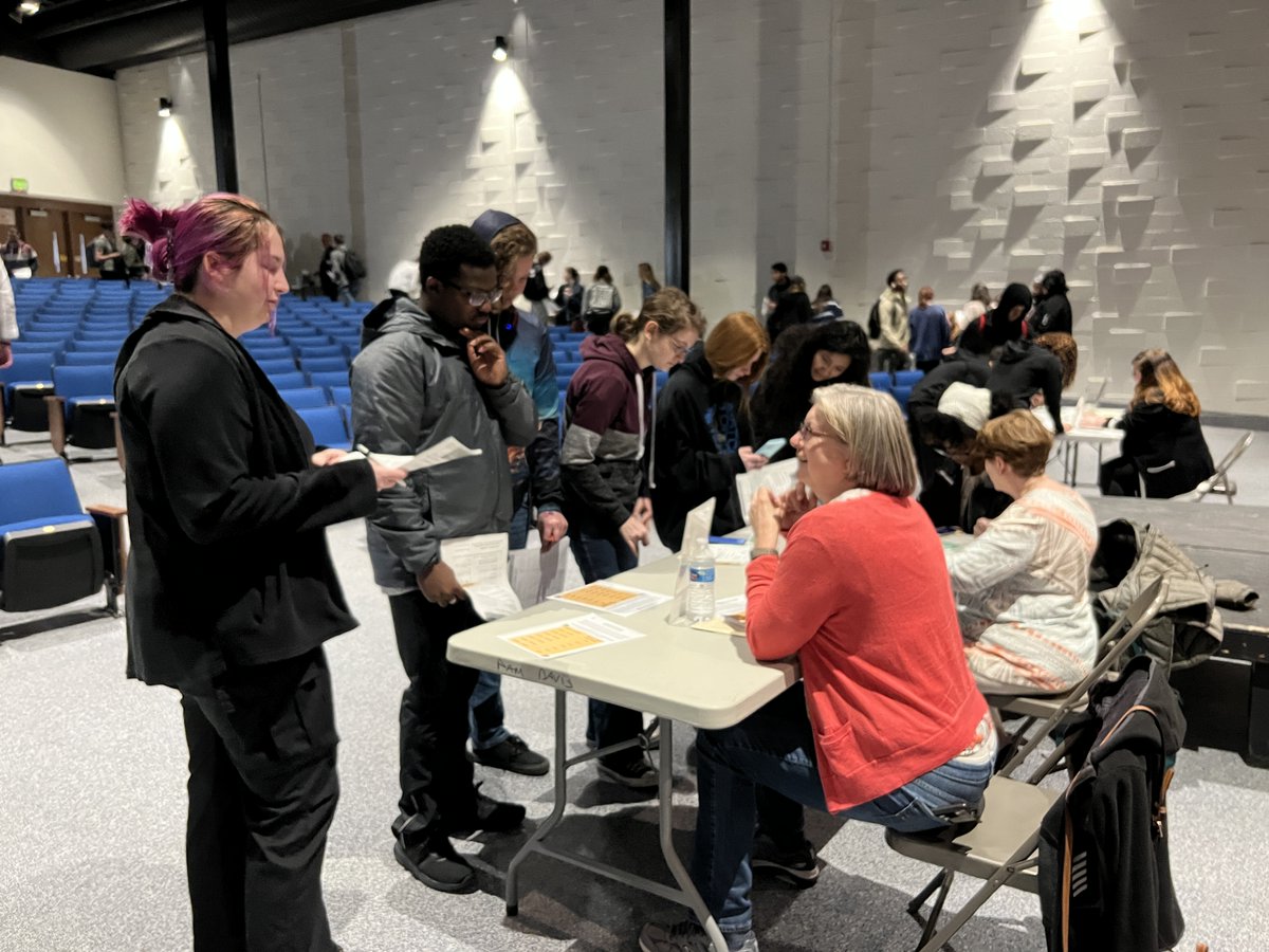 AnnapolisHS Signature CE tweet media