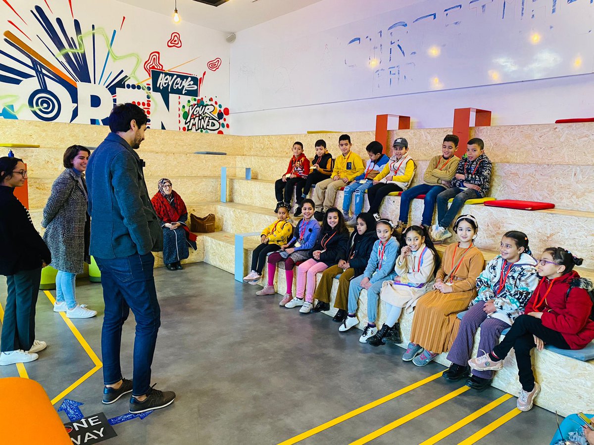 YouCode18's tweet image. En collaboration avec la Fondation OCP, @YouCode18 cède ses bancs à 17 écoles primaires de la province de Safi. Des visites quotidiennes d’écoliers @YouCode18 nous permet de partager avec eux notre passion pour l’IT. #youngcoders.