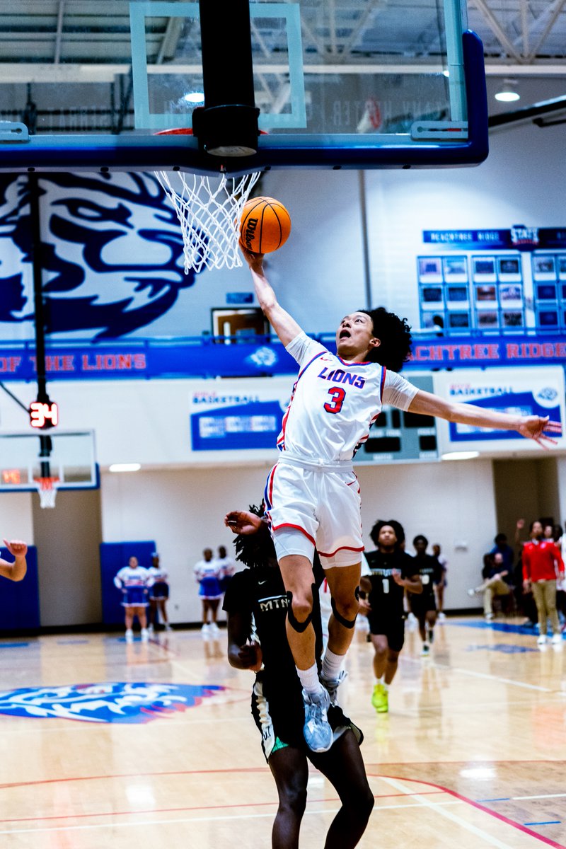 best shot of the night...for <a href="/GDPsports/">Gwinnett Daily Post</a>