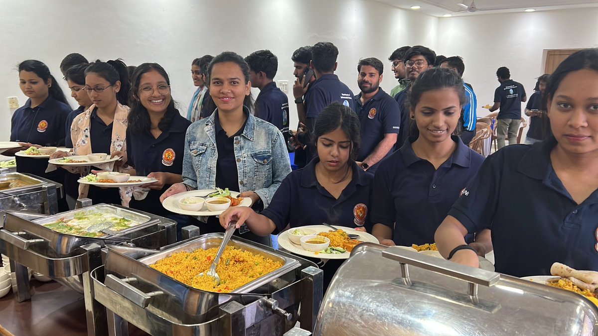 curajevs's tweet photo. Thanks to Shree Cement Ltd for providing interactive sessions and delicious lunch. https://t.co/vtKPmABXCR