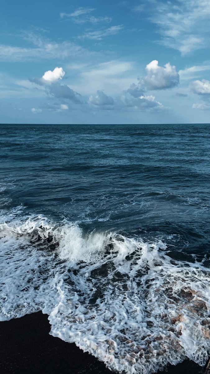 _hazqq's tweet photo. 🌊 https://t.co/jSla561LEm