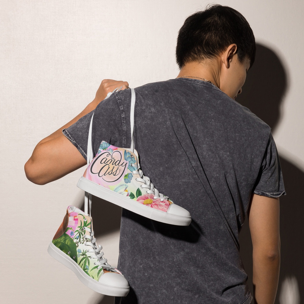 JoanSeedStudio's tweet image. Heads up sneaker lovers! 🙌 Ready for a rush of sweetness? Our Candy Ass Sneakers are here, and they&apos;re limited edition! Get &apos;em today to show off your style and stand out from the crowd. xJS

👉 joanseed.ca/links

#StepIntoTheSpotlight #CandyAssSneakers #NiceKicks