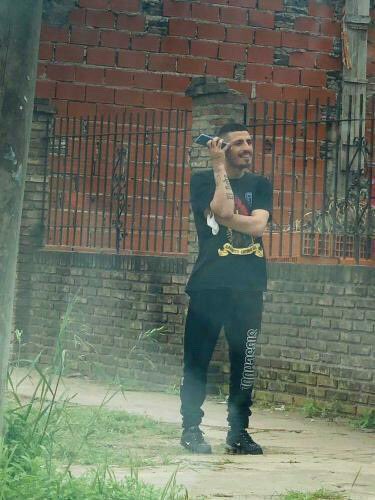 yo re embobada escuchando sus audios