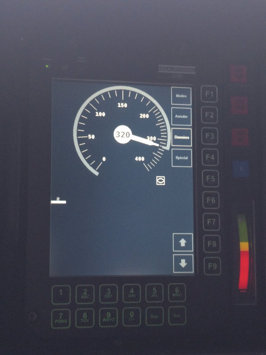 TGV INOUI tweet media