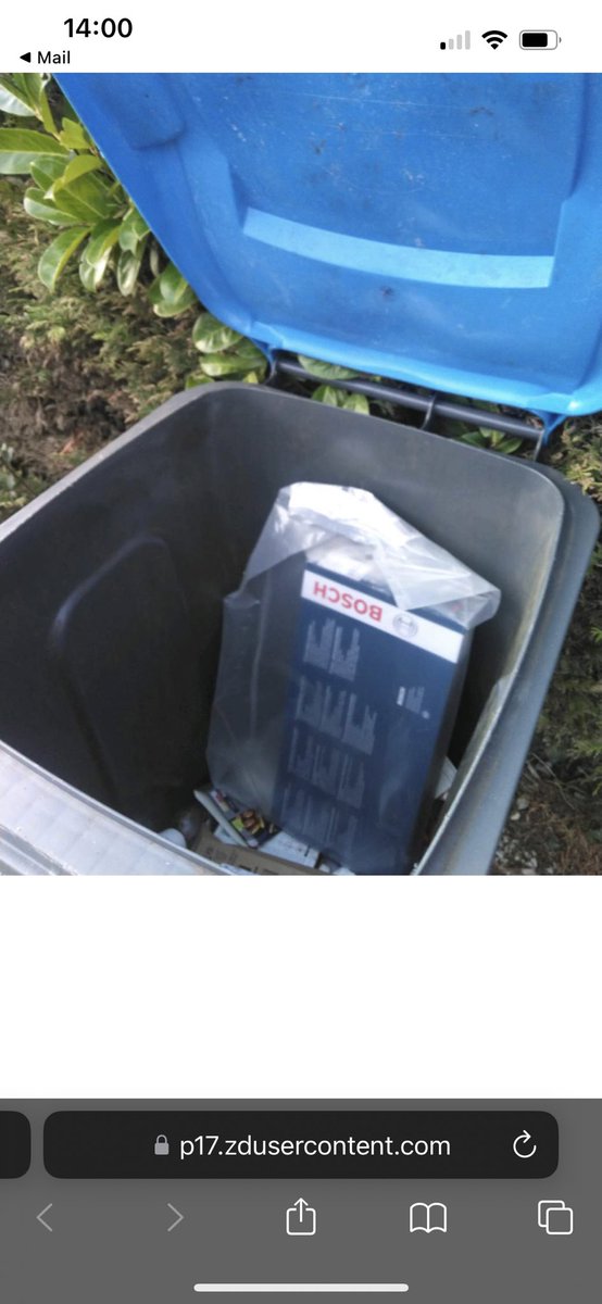 JoeyC140's tweet image. @LKQEuroCarParts @dhlexpressuk refusing to recompense after putting my parcel in the recycling bin even though I was home at point of delivery #dhl #eurocarparts