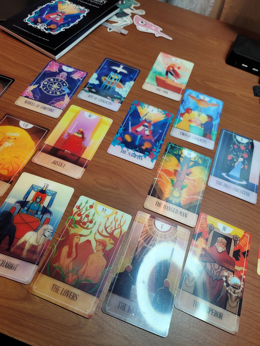 XanderXero's tweet photo. #tarotdeck from #HitPointPress @hitpointpress looks pretty kewl. It's #lenticular so it's #animated. Pretty kewl. Eventually, I may really need to learn how to read these things. I have like 7 decks or something now.#tarot #occult #FIASCO https://t.co/VPfnFfflQ0