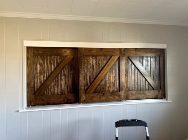 JohnsonHrdware's tweet image. We love this creative storage solution from @ballandconstruction using our sliding door hardware to hand the gorgeous custom doors! Check out the project here ➡️instagram.com/p/Cn0DMiLJbl3/ 
#slidingdoorhardware #installationsuccess #creativestoragesolutions #construction