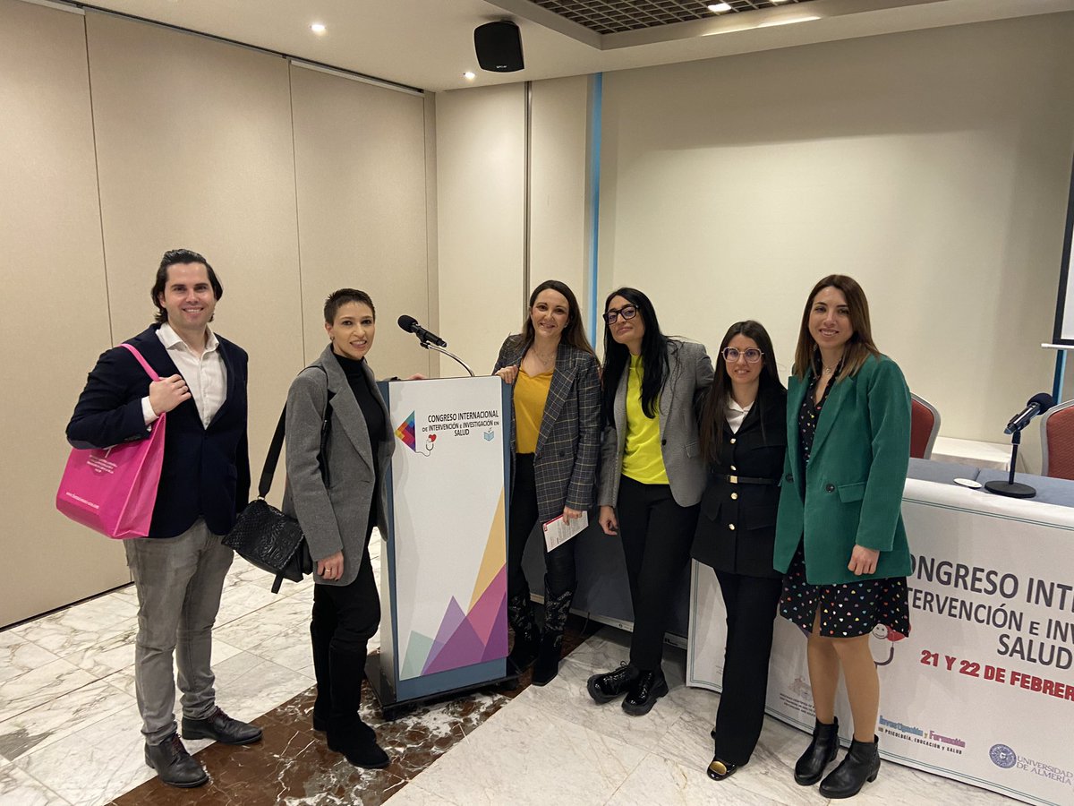 inmamendez_um's tweet photo. Aprovechando en la inauguración y presentando nuestras aportaciones en el VI Congreso Internacional de Intervención e Investigación en Salud #VICIIIS. Gracias al comité científico y organizador 💪💪 https://t.co/RGmZbMqVqF
