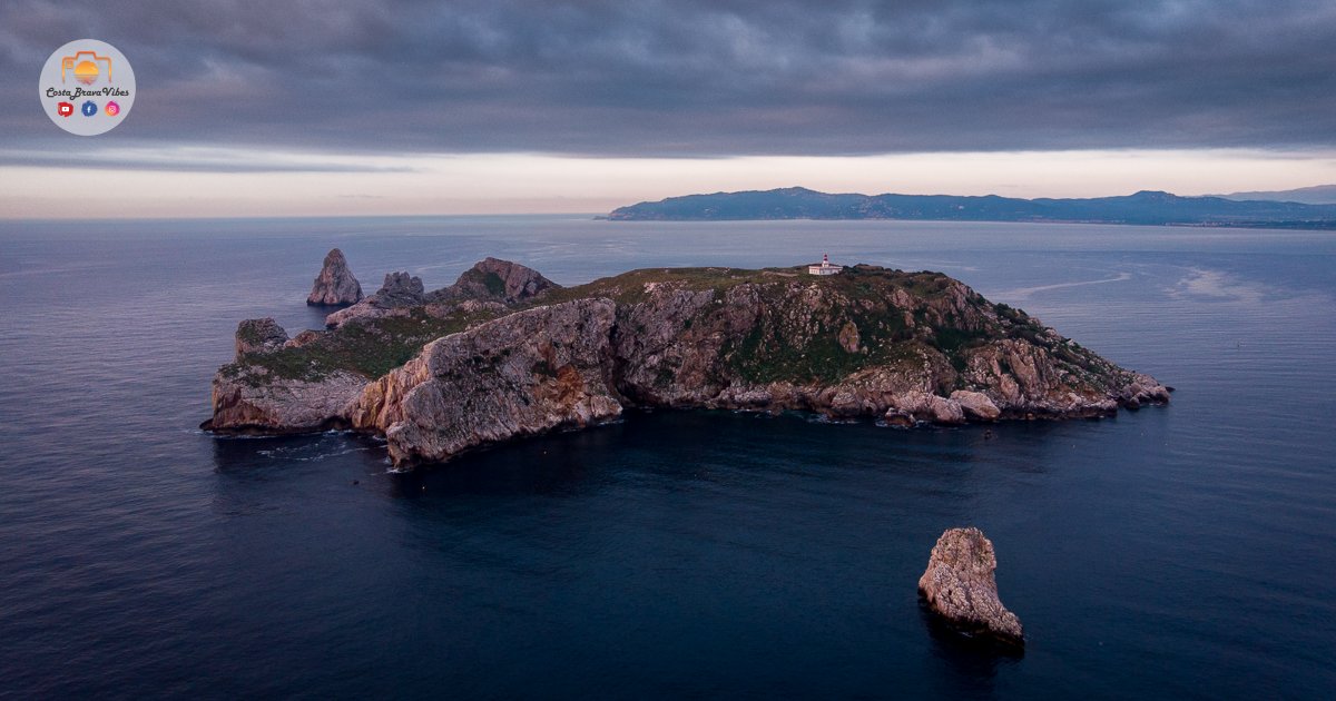 The Medes Islands from a different angle. 😍 Just beautiful!
