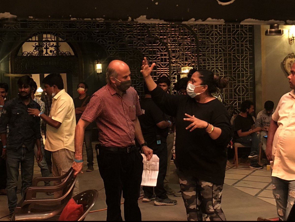 shabinaakhan's tweet image. Happiest birthday sir #soorajbarjatya sending you loads of Duayen love n positivities.Aap hamesha salamat rahen yehi Dua Har roz karte hain ham sab …🙏❤️
Rajshri #SoorajBarjatya

#prdp #uunchai 
#birthday #guru #mentor #rajshri #love #blessings #myshakti #learningpath
