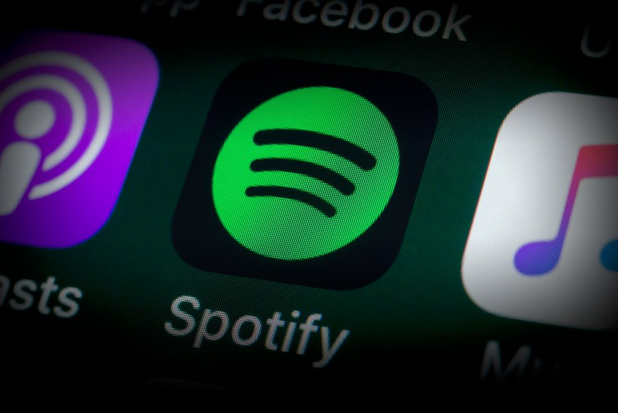 Spotify launches ‘DJ,’ a new feature offering personalized music with AI-powered commentary ow.ly/OMVg104vNCX #crypto