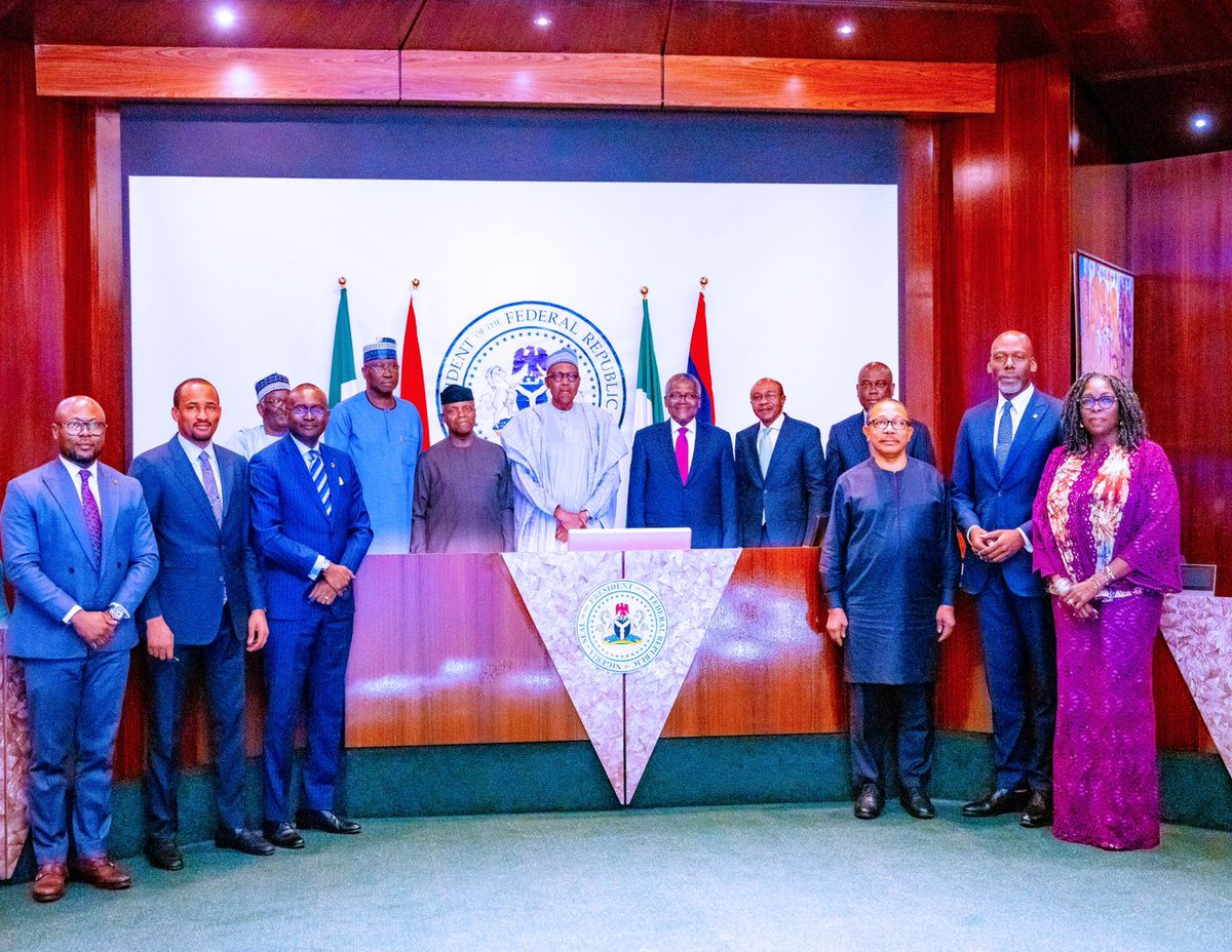 President Buhari with VP Yemi Osinbajo, Chairman of Coalition against Covid-19 and CEO of Dangote Group Alhaji Aliko Dangote, CBN Governor Godwin Emefiele and CEO of Access Bank Herbert Wigwe during the Launch of CACOVID Security Equipments in State House on 22nd Feb 2023.