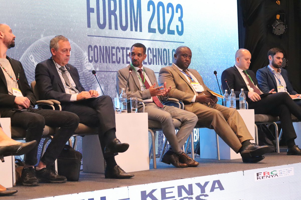 GermanyinKenya's tweet photo. Final day of the #EUKenyaBusinessForum. #RenewableEnergy panel, moderated by 🇩🇪 Chamber of Commerce Ms. Maren Diale & Mr. James Mwangi #KurrentTech, joined by PS Energy Mr. Wachira, MoE's Eng. Kiva, Mr. Kabengele of 🇩🇪 #Fitchner. #PowerXEnergy #AltenErnegias #Hydrobox #Ecoener https://t.co/CniQs4VdNS
