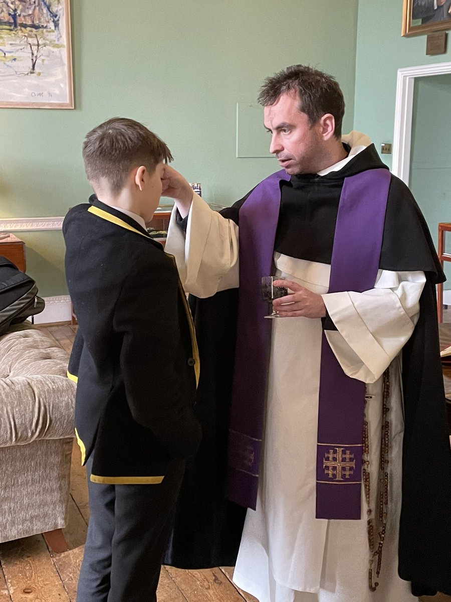 #AshWednesday began with an Ashing Service for the Whole School in Chapel. We reflected on how our lives might change for the better as we focus in our observance of #Lent. A smaller service took place later for those unable to attend due to exams. <a href="/Oratorychaplain/">The Oratory School Chaplaincy</a> <a href="/CISCSchools/">CISC</a>