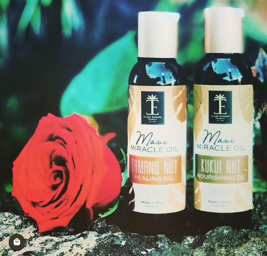 daHawaiianStore's tweet photo. These best sellers will nourish your skin and hair and keep you looking great! #miracleoil, #Kukuioil, #tamanuoil https://t.co/W3TP0wPREW https://t.co/HXHHMZV3Bm