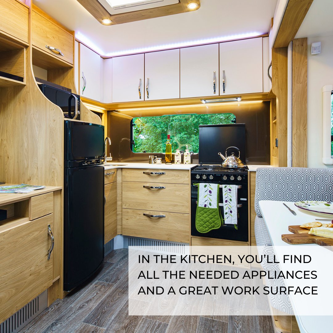 FifthWheelCo's tweet image. Take a tour around the Celtic Rambler. Intelligently designed, it boasts lots of space, underfloor heating, a stylish kitchen and appliances.

Find out more about the Celtic Ramblers choice of customisation. fifthwheelco.com/portfolio/celt…

#fifthwheelco #fifthwheelliving #celticrambler
