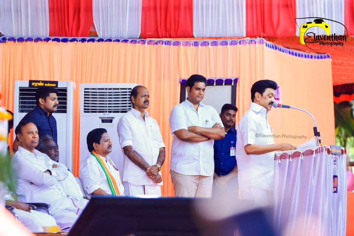TRBRajaa's tweet photo. இன்று கழகத் தலைவர் மாண்புமிகு தமிழ்நாடு முதலமைச்சர் @mkstalin அவர்கள் #மன்னார்குடி தொகுதிக்கு வருகை தந்து அருமை அண்ணன் தலையாமங்கலம் பாலு அவர்களின் மகள் திருமணத்தை நடத்திவைத்து மணமக்களை வாழ்த்தினார் !
மிக்க நன்றி தலைவா 🙏🏾🌄 https://t.co/4lms0TVtGD