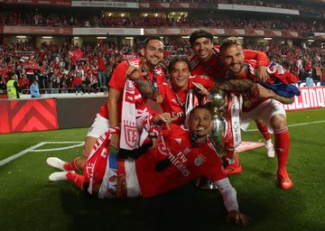 UEFAcom_de's tweet photo. 3⃣1⃣ - Happy Birthday, Haris #Seferovic! 🎂🥳🎁 https://t.co/kHLoDHIuiM