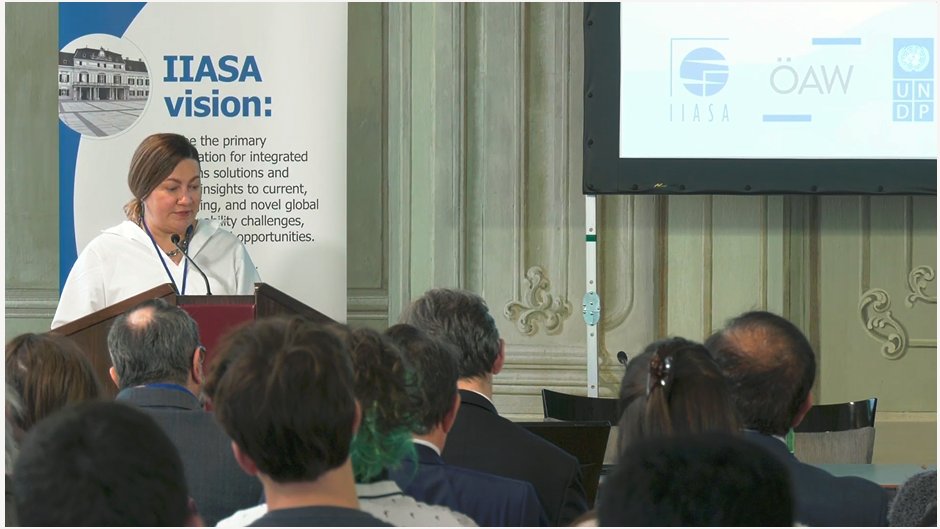 TWR_2022's tweet photo. "Our findings in the #TwR project emphasise that constrained agency perpetuates unsustainability, reduces richness of our values and aspirations, and creates an illusionary contradiction between development and sustainability." @ERovensk  @IIASAVienna @oeaw https://t.co/3T4rxFdpwc