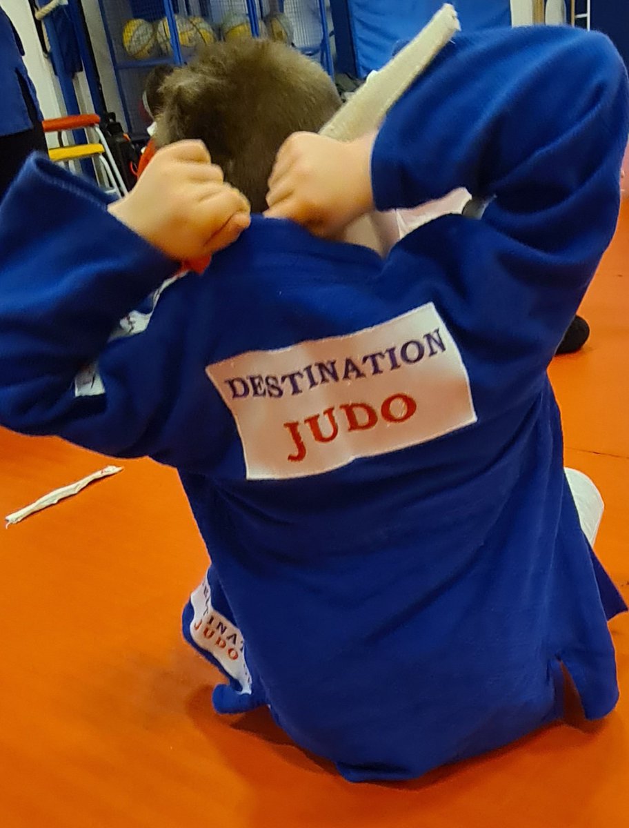 williamstonps's tweet photo. Its the turn of our P7, P6DK &amp; P5K classes this morning with @destinationjudo taking part in different activities and experiencing something new. Thank you @ActiveS_JamesY for organising for our students #bethebestyoucanbe #proudpeteacher https://t.co/QmLibLYVDU
