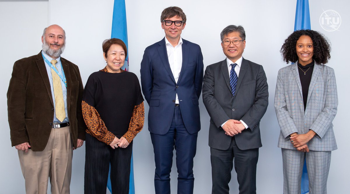 Better connectivity benefits everyone 🌐 #ICT are the powerhouse to bridge the #DigitalDivide, with #transport set to benefit hugely. 

Thanks to our <a href="/ITU/">Int’l Telecommunication Union</a> colleagues for insightful and futuristic discussions! See our latest #AI work here 🧠 itf-oecd.org/artificial-int… <a href="/UNECE/">UNECE</a>