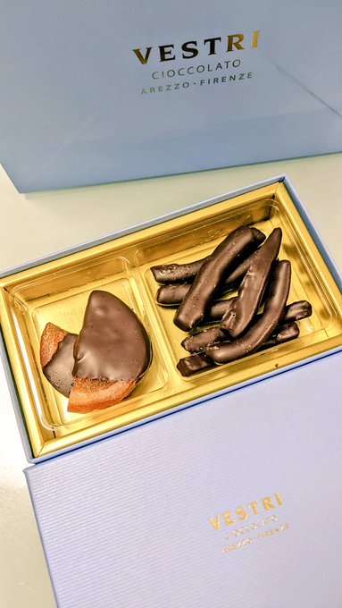 最近オランジェットにハマってる…お酒に合う…🍊🥃 